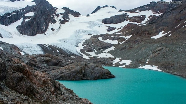 Preciosa vista de la majestuosa Laguna de los Témpanos