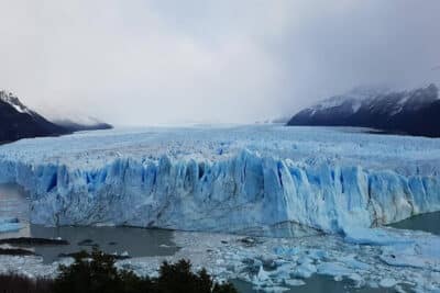 Impresionante vista del gran glaciar Perito Moreno